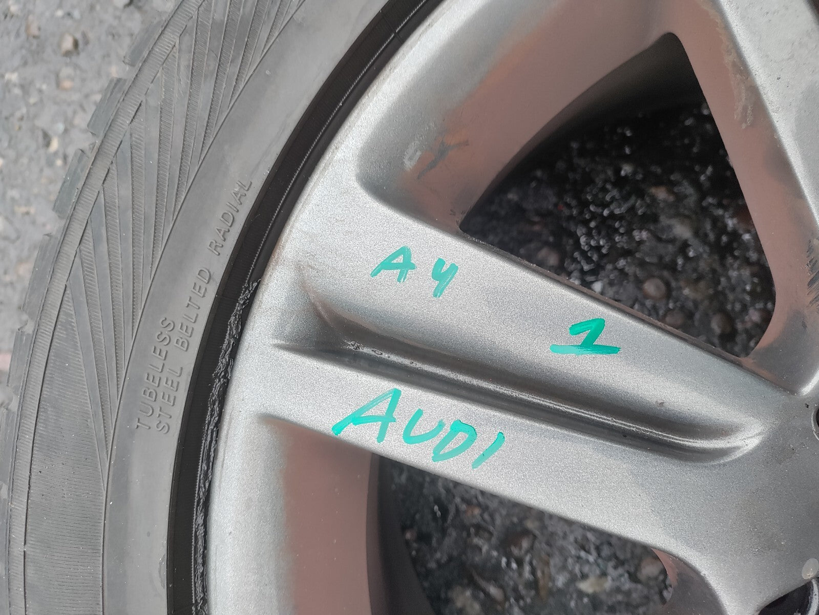 2008 AUDI A4 B8 AVANT ESTATE 17 INCH ALLOY WHEEL 225/50R17 REF 1