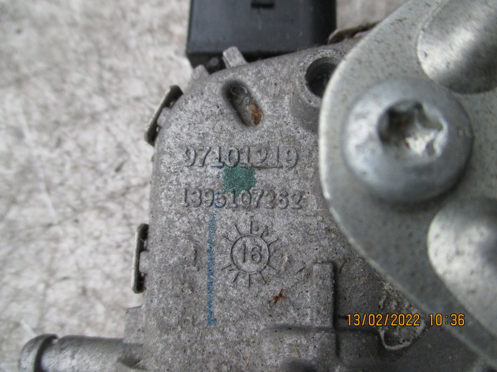 FORD ECOSPORT 2016 FRONT WIPER MOTOR WITH LINKAGE 1395107262
