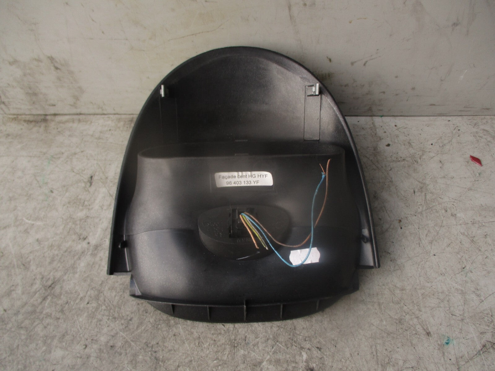 2005 PEUGEOT 206 DISPLAY CLOCK SURROUND AND HAZARD BUTTON 96403133