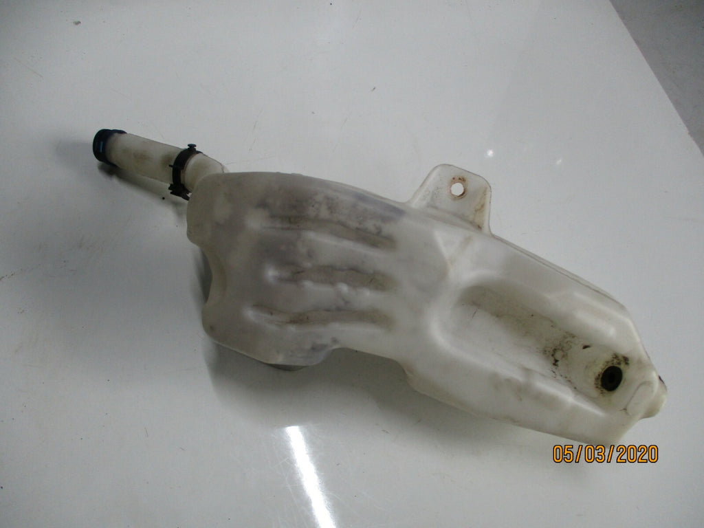 FIAT PANDA 2009 WINDSCREEN WIPER WASHER WATER BOTTLE TANK RESERVOIR C586