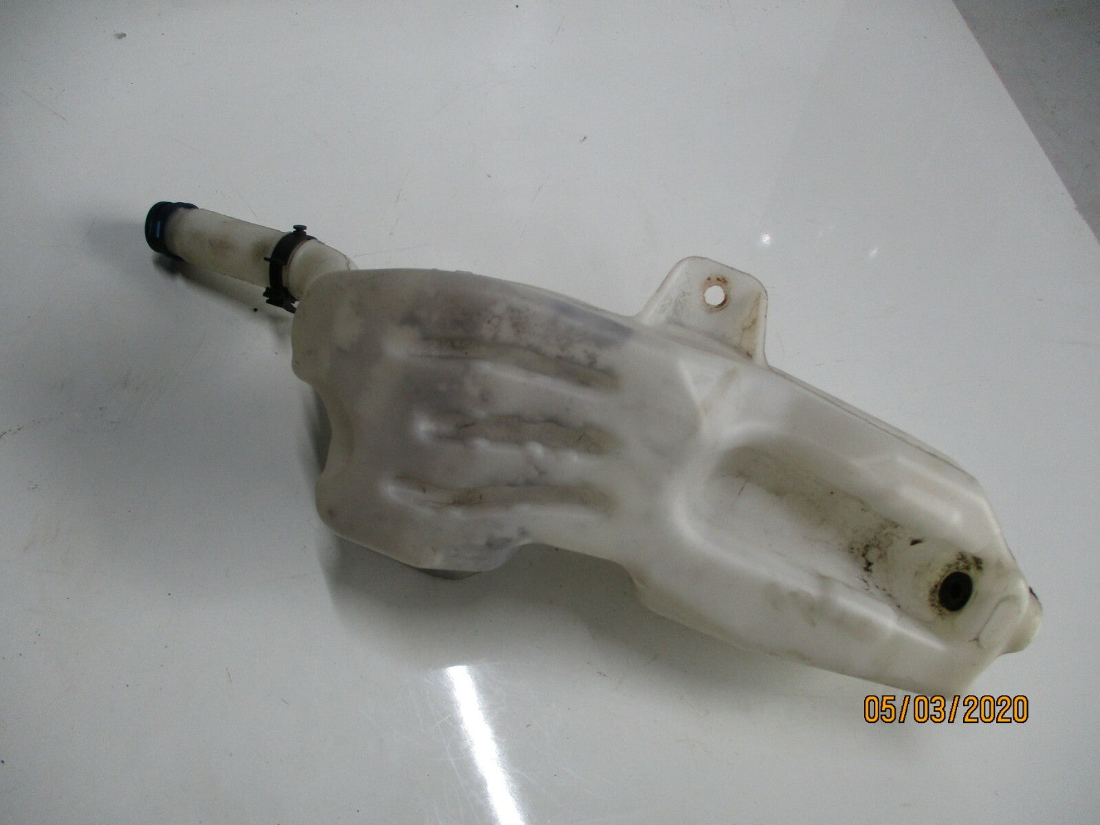 FIAT PANDA 2009 WINDSCREEN WIPER WASHER WATER BOTTLE TANK RESERVOIR C586
