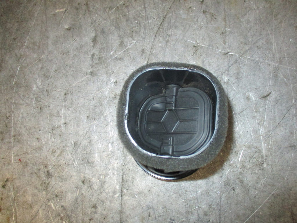 AUDI A3 8P MK2 DASHBOARD AIR VENT 8P0820901