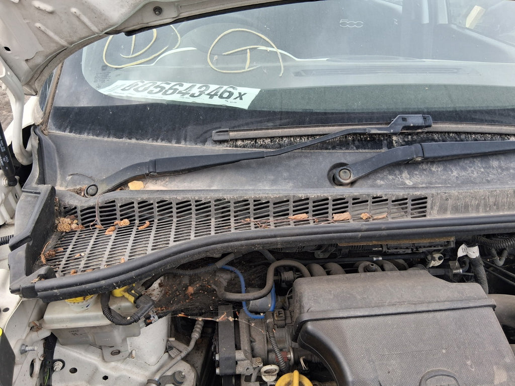 2019 FIAT 500L HATCHBACK FRONT WINDSCREEN WIPER MOTOR LINKAGES