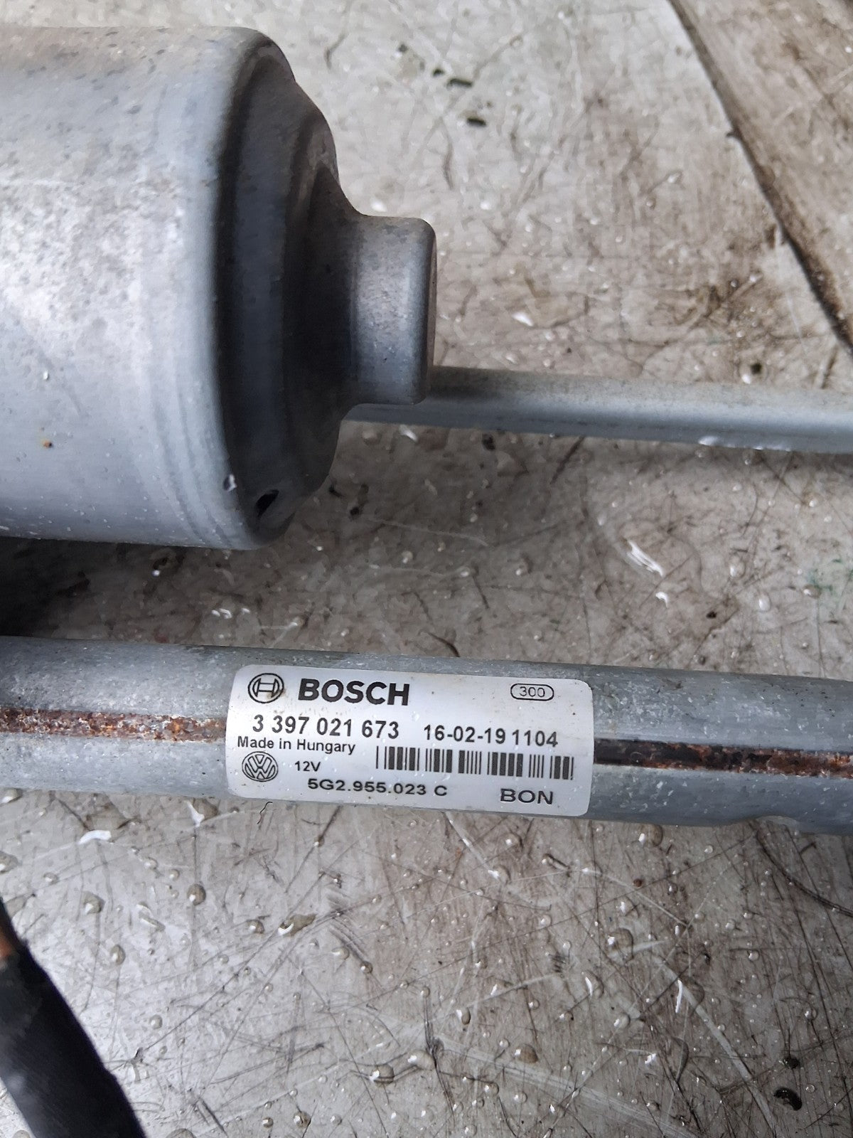 2016 VW VOLKSWAGEN GOLF FRONT WINDSCREEN WIPER MOTOR 1137328942