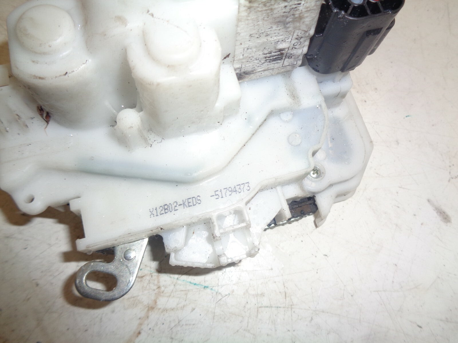 FORD KA MK2 2012 NS PASSENGER SIDE DOOR LOCK MECHANISM 51794373