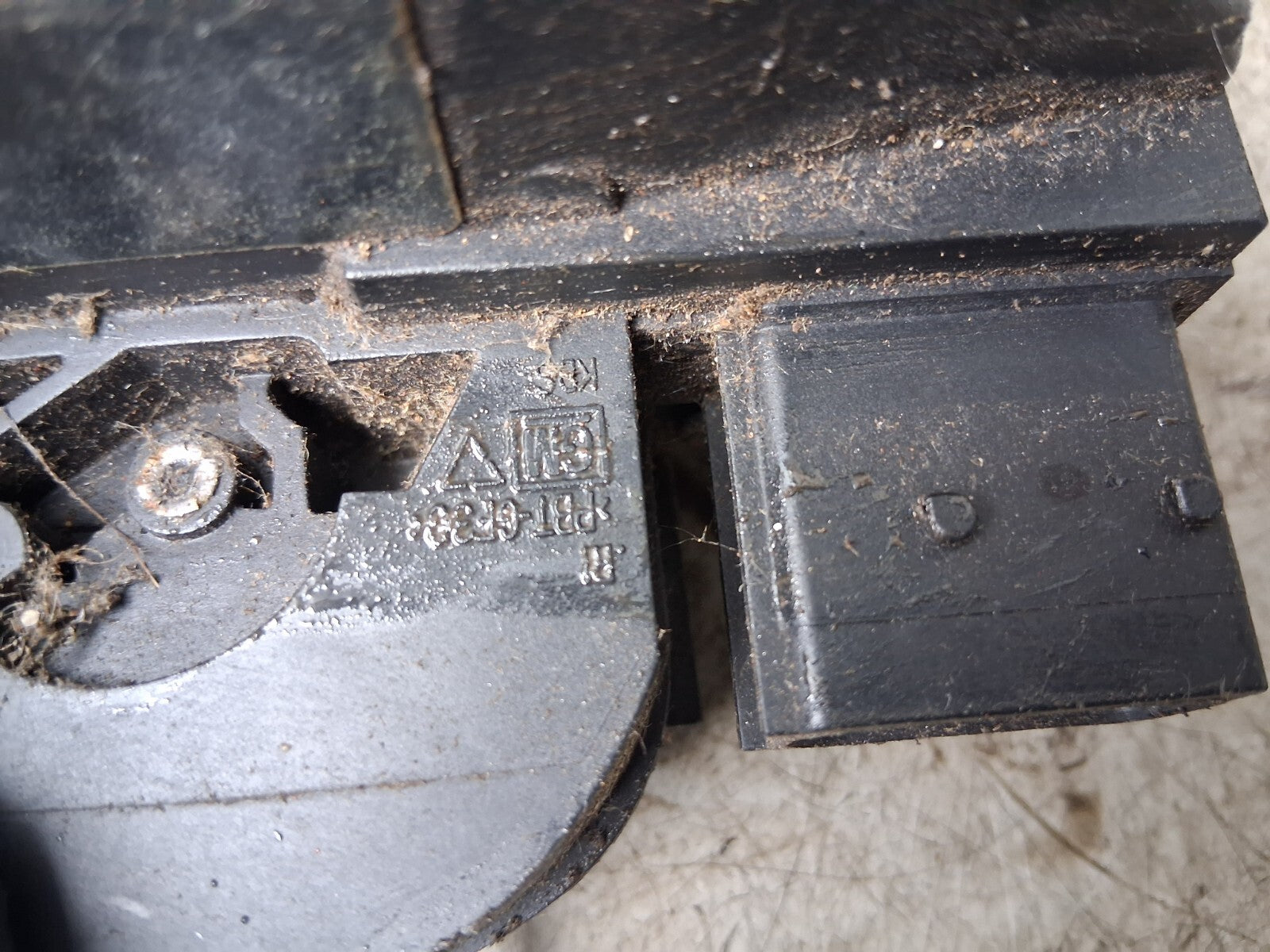 2015 VAUXHALL INSIGNIA MK1 OSF DRIVER SIDE FRONT DOOR LOCK MECHANISM 3023880