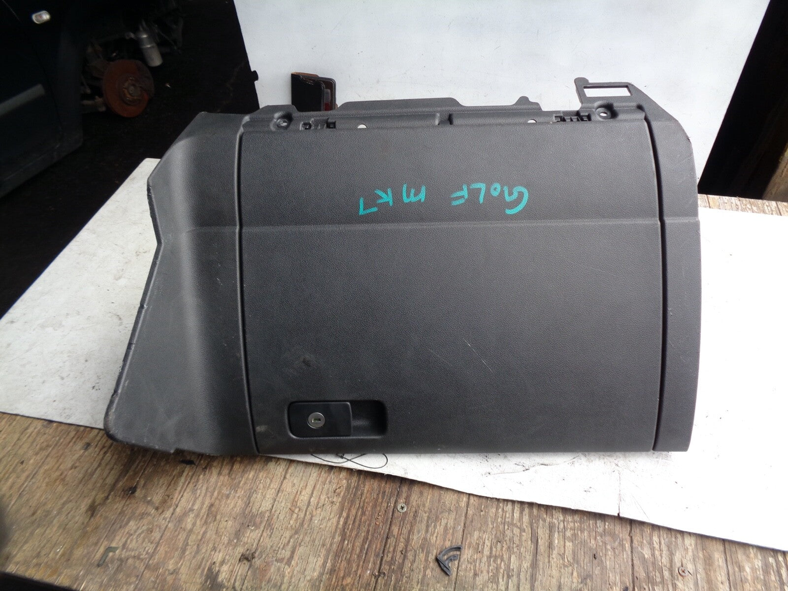VW VOLKSWAGEN GOLF MK7 1.6 TDI GLOVEBOX STORAGE COMPARTMENT 5G2857097