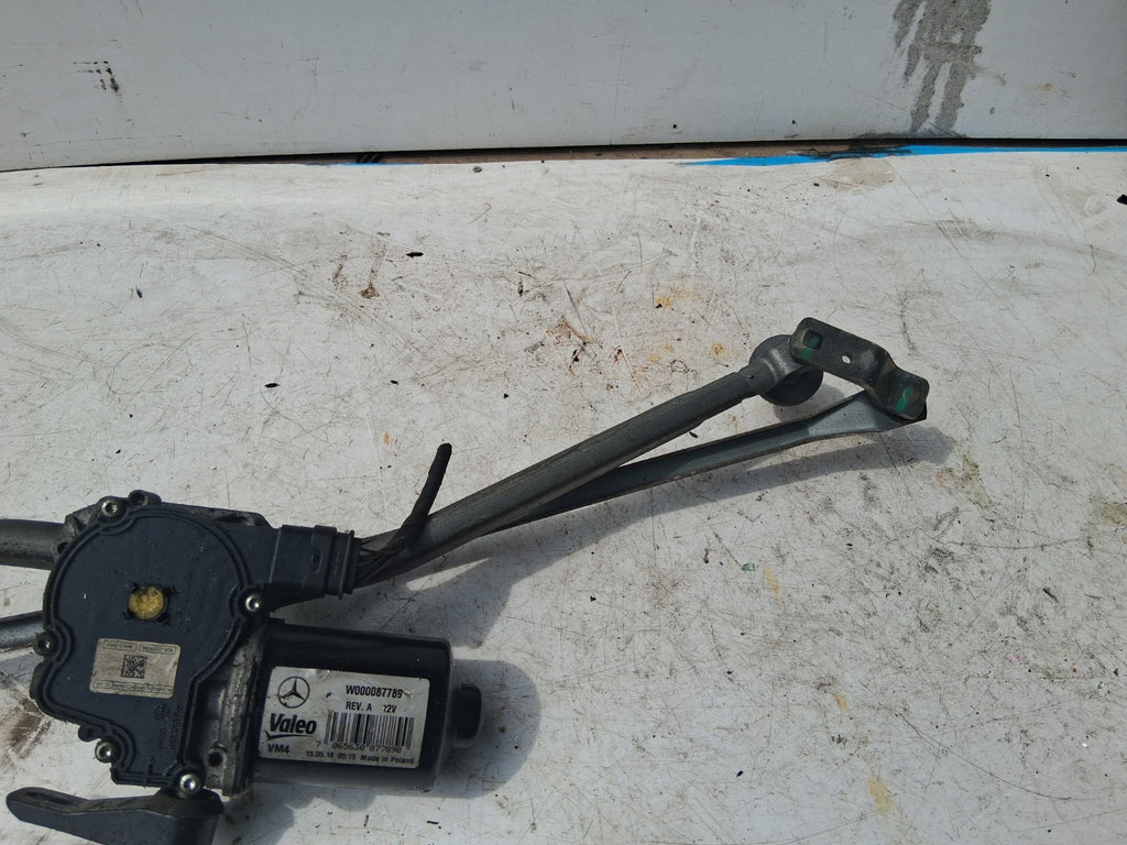2018 MERCEDES SPRINTER W907 FRONT WINDSCREEN WIPER MOTOR LINKAGE A9108200500