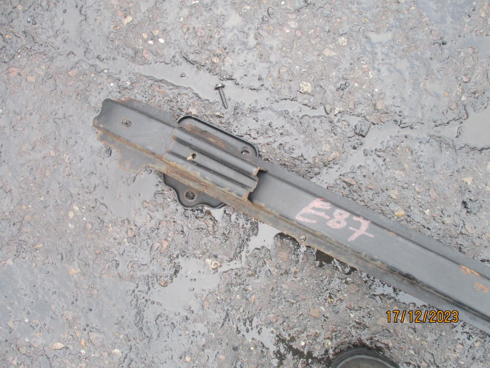 BMW 1 SERIES E87 2010 REAR BUMPER REINFORCEMENT CRASH BAR