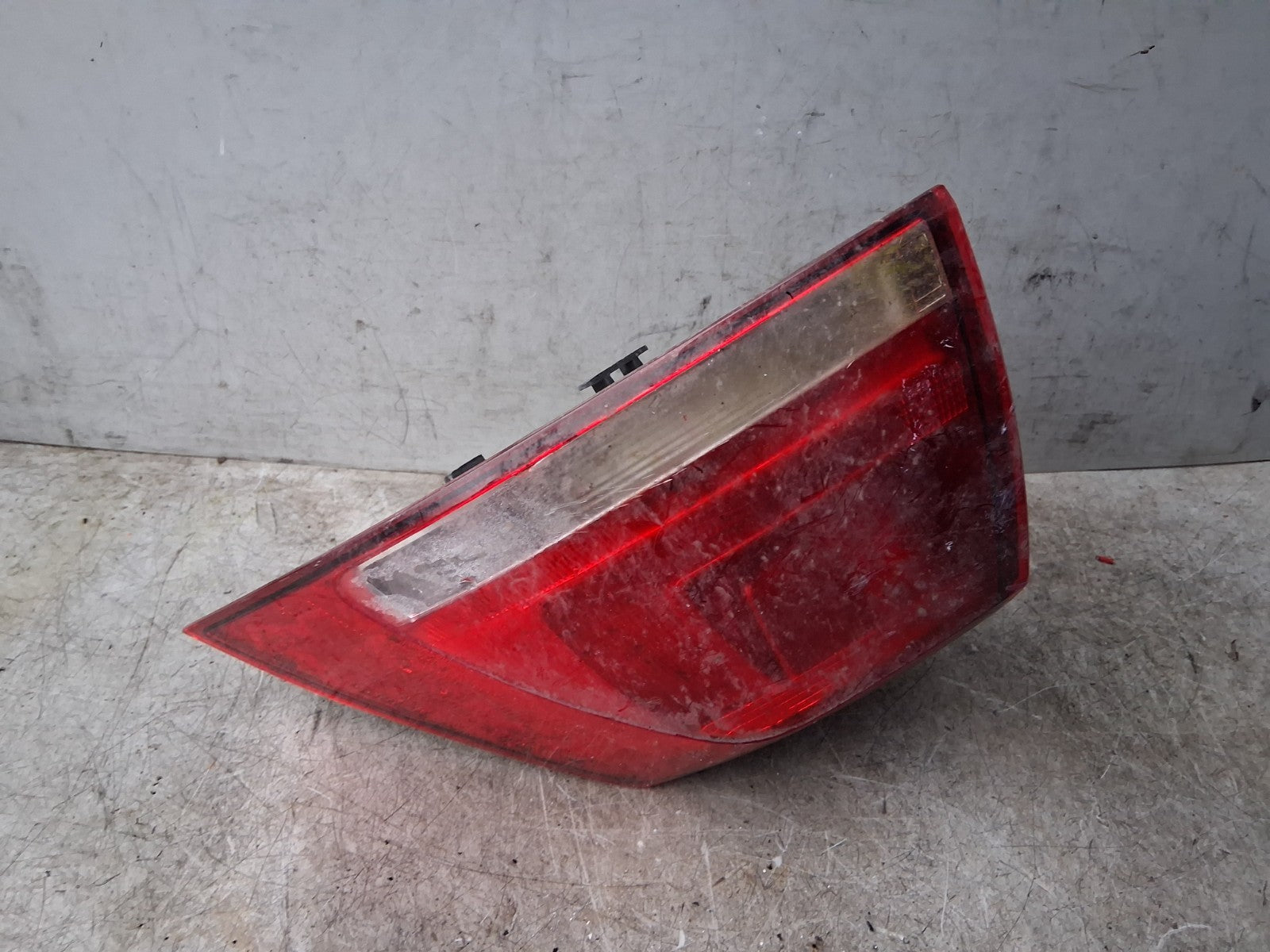 2013 VW VOLKSWAGEN GOLF MK7 OSR DRIVER SIDE REAR OUTER TAIL LIGHT 5G0945096