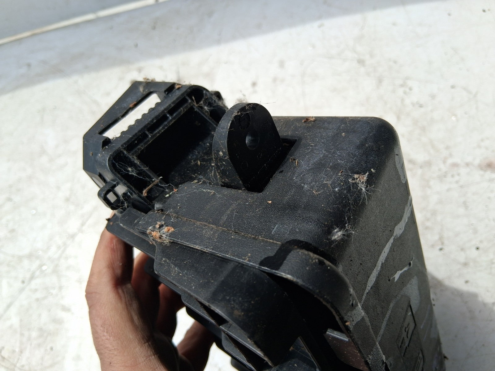 2016 VOLVO V40 1.6 DIESEL FUSE BOX RELAY ASSEMBLY