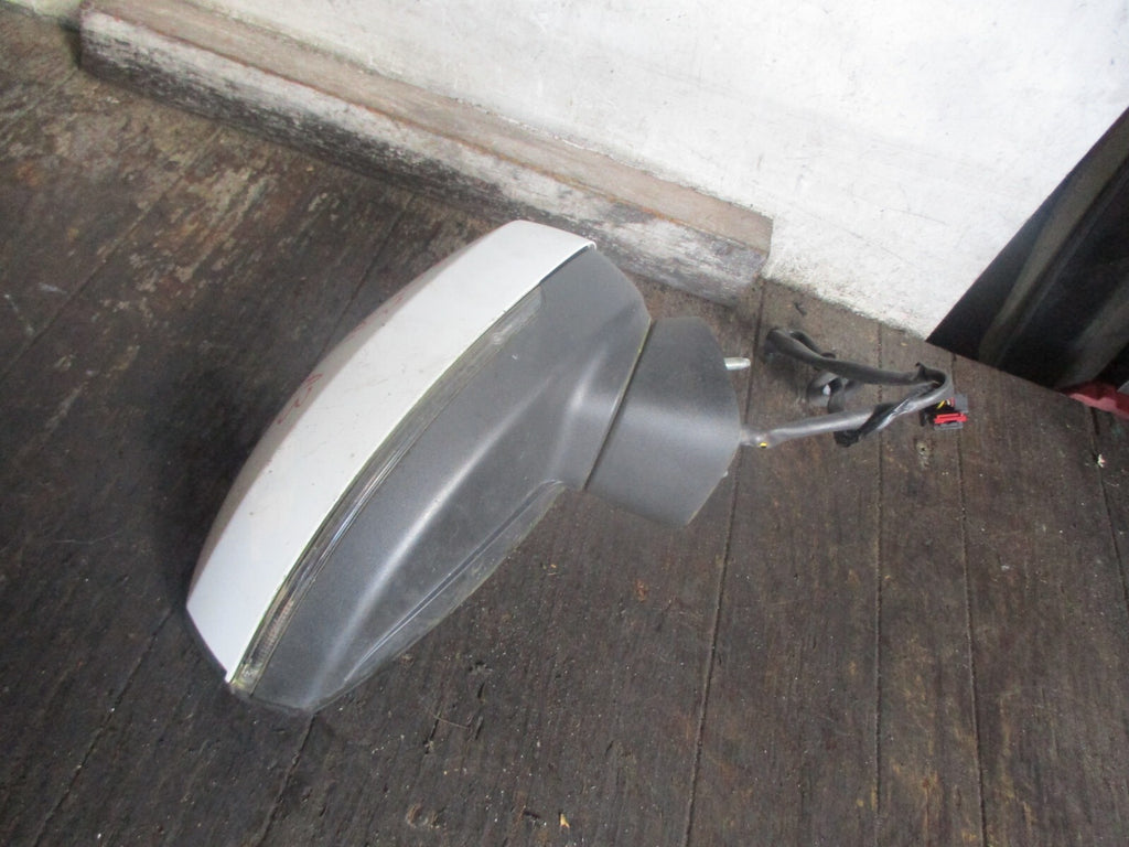 AUDI A3 8V 2013 OSF DRIVER SIDE FRONT WING MIRROR WHITE