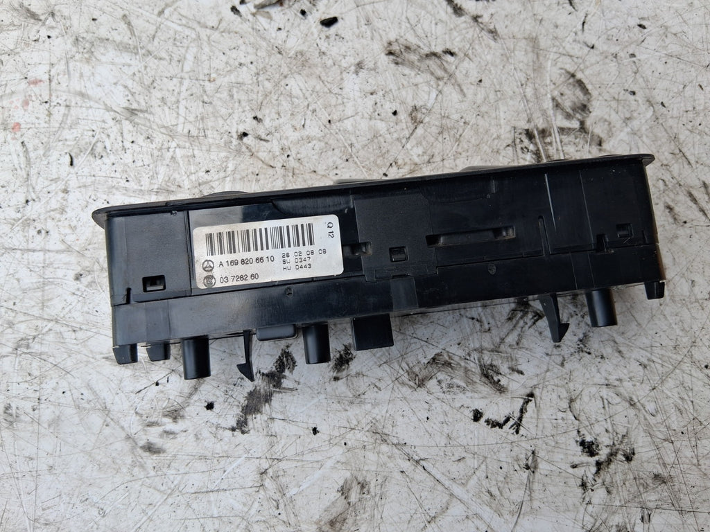 2008 MERCEDES B CLASS W245 OSF DRIVER SIDE FRONT RIGHT WINDOW SWITCH A1698206610