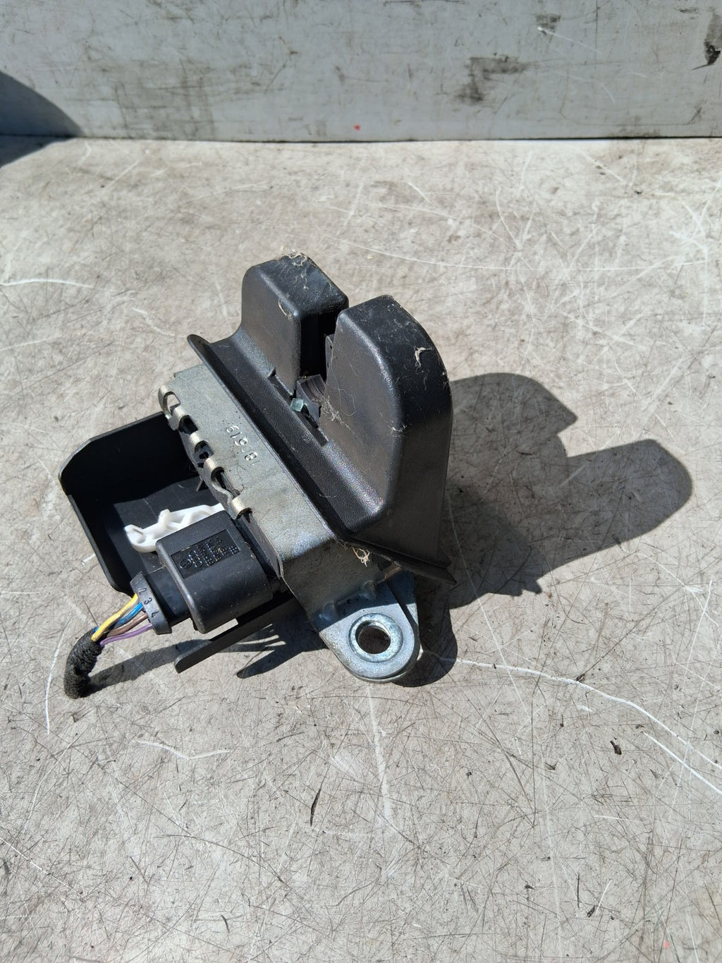 2019 VW VOLKSWEN POLO BOOT LID LOCK LATCH CATCH MECHANISM 8K0973704