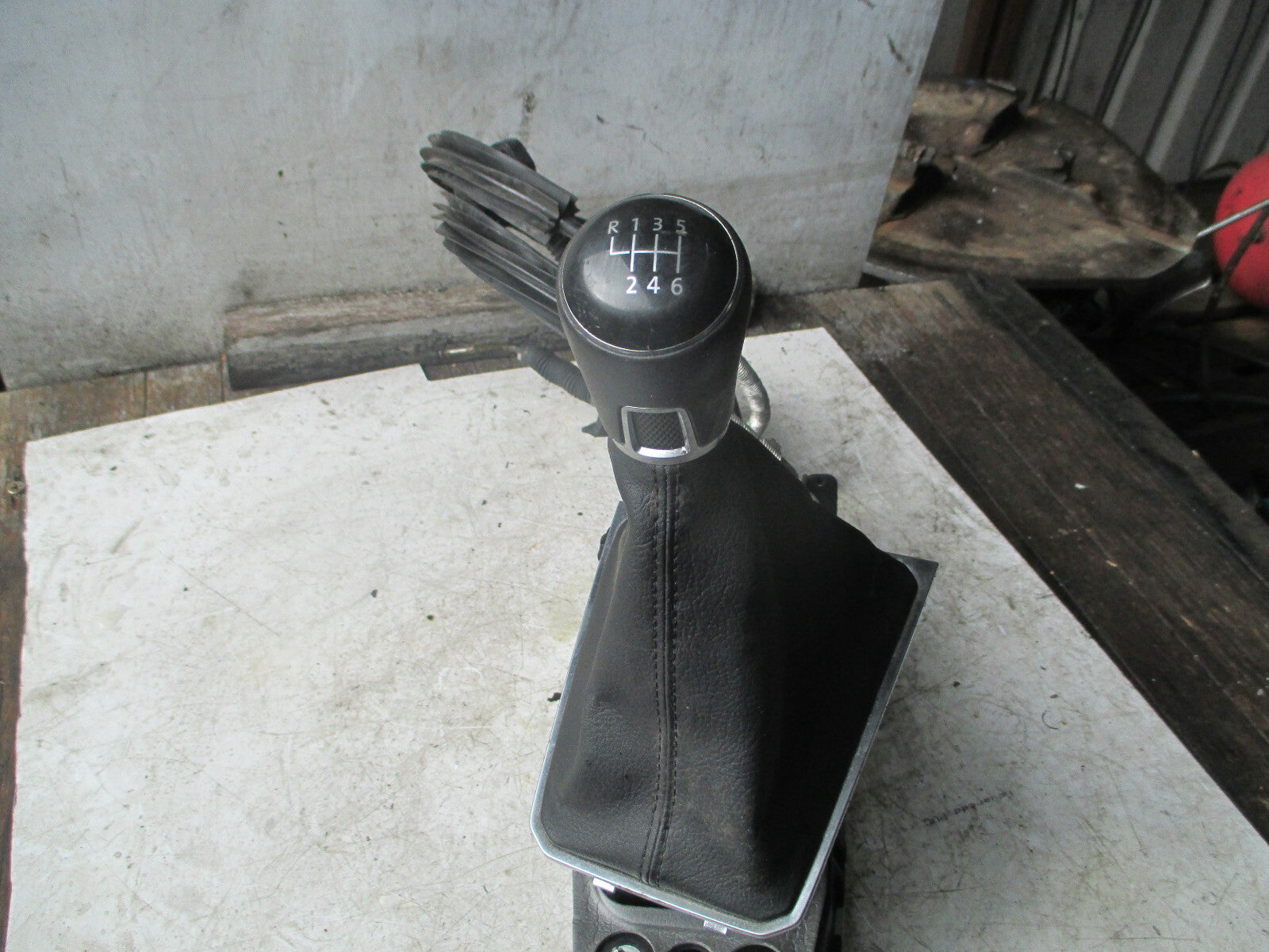 VW VOLKSWAGEN PASSAT 2014 B7 6 SPEED MANUAL GEARSHIFTER 3Q0711049T