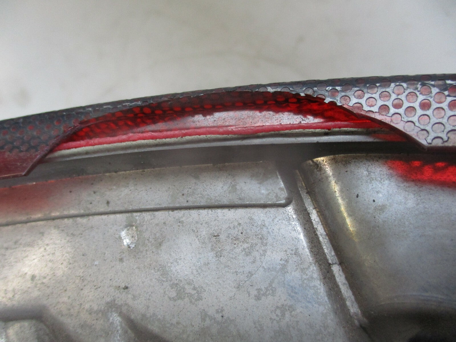 MERCEDES SPRINTER CLK C209 NSR PASSENGER LEFT SIDE REAR TAIL LIGHT A2098200164