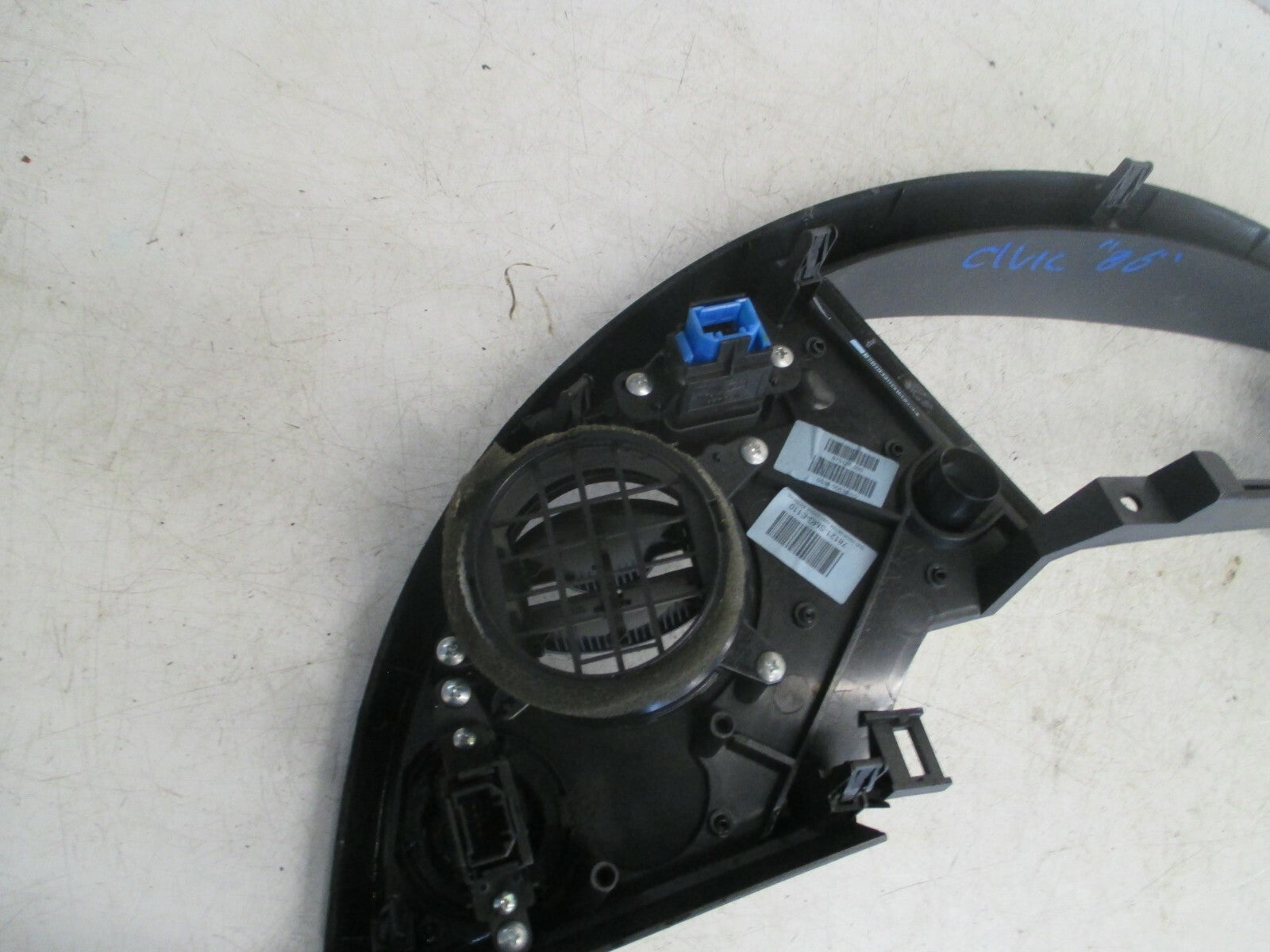 HONDA CIVIC 2006 MK8 SPEEDOMETER SURROUND TRIM 78121SMGE110