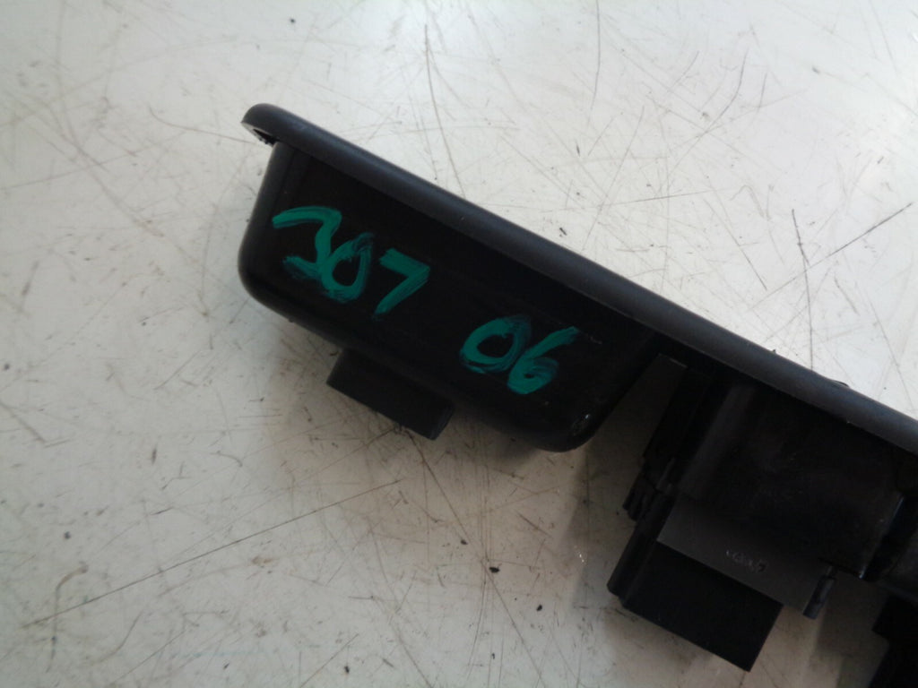 PEUGEOT 307 2006 HATCHBACK OSF DRIVER SIDE FRONT WINDOW SWITCH