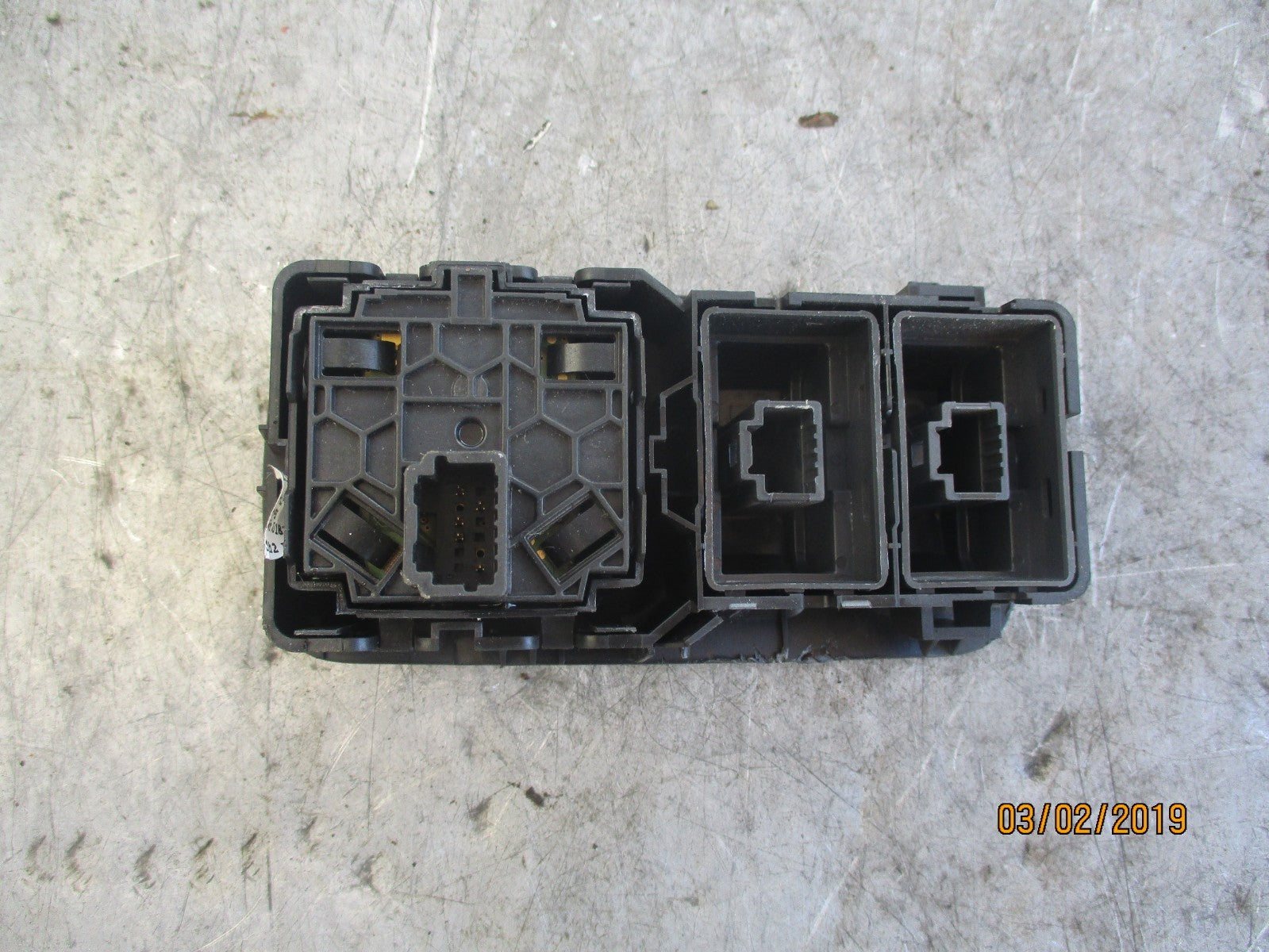 RENAULT KADJAR 2016 HEADLIGHT LEVEL ADJUSTMENT CONTROL SWITCHES 251635477R