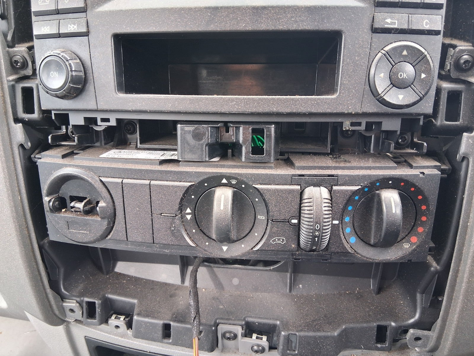 2016 MERCEDES SPRINTER MK2 W906 AC HEATER CLIMATE CONTROL PANEL TRIM