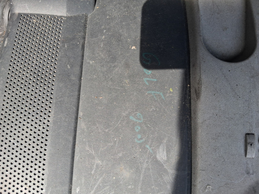 VW VOLKSWAGEN GOLF 2005 MK5 ENGINE COVER TOP LID 03C129607K