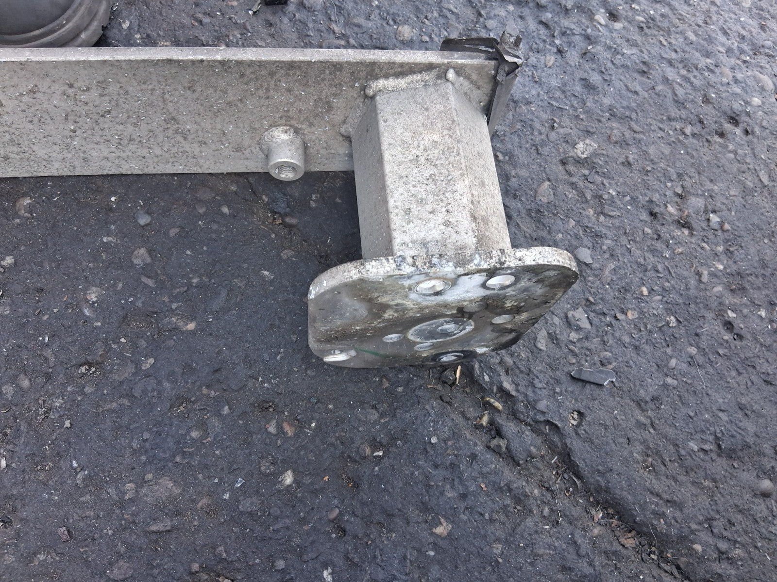 2013 CITROEN C4 MK2 FRONT BUMPER CRASH IMPACT REINFORCEMENT BAR