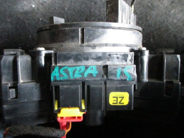 2015 VAUXHALL ASTRA J INDICATOR WIPER STALK SWITCH WITH SQUIB 20817720