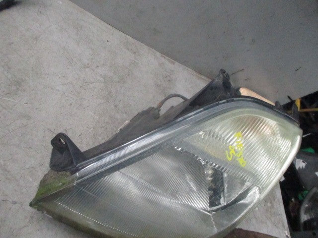2005 FORD FIESTA NS PASSENGER SIDE HEADLIGHT 2S6X13W030BJ