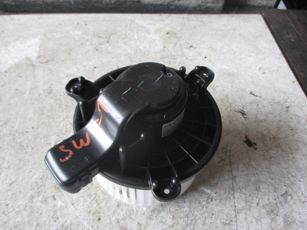 SUZUKI SWIFT MK4 2020 HEATER BLOWER MOTOR FAN