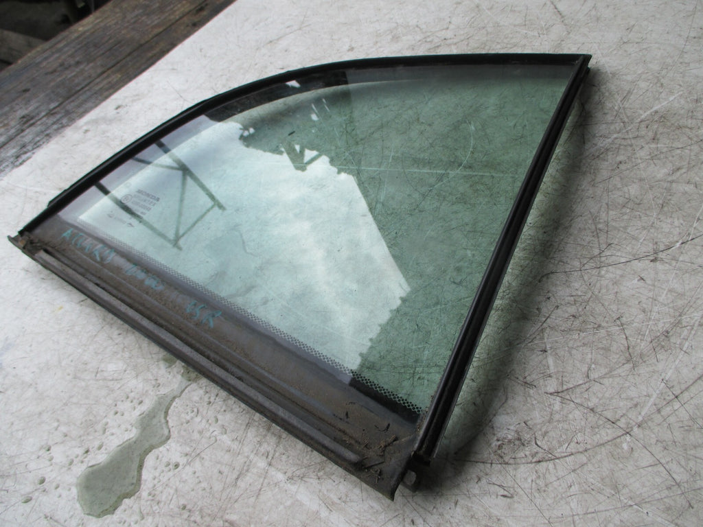 HONDA ACCORD MK6 NSR PASSENGER SIDE REAR QUARTER WINDOW GLASS