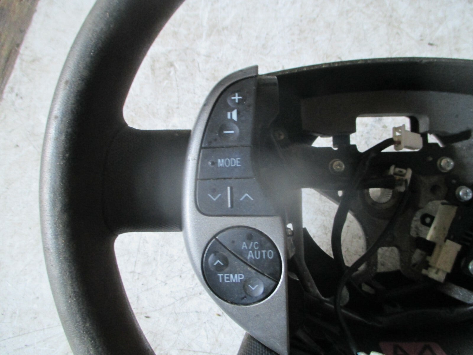 TOYOTA PRIUS 2005 XW20 MULTIFUNCTION STEERING WHEEL