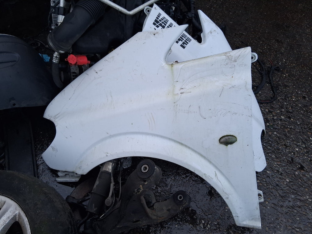 MERCEDES BENZ VITO W639 2007 NSF PASSENGER SIDE FRONT WING PANEL WHITE