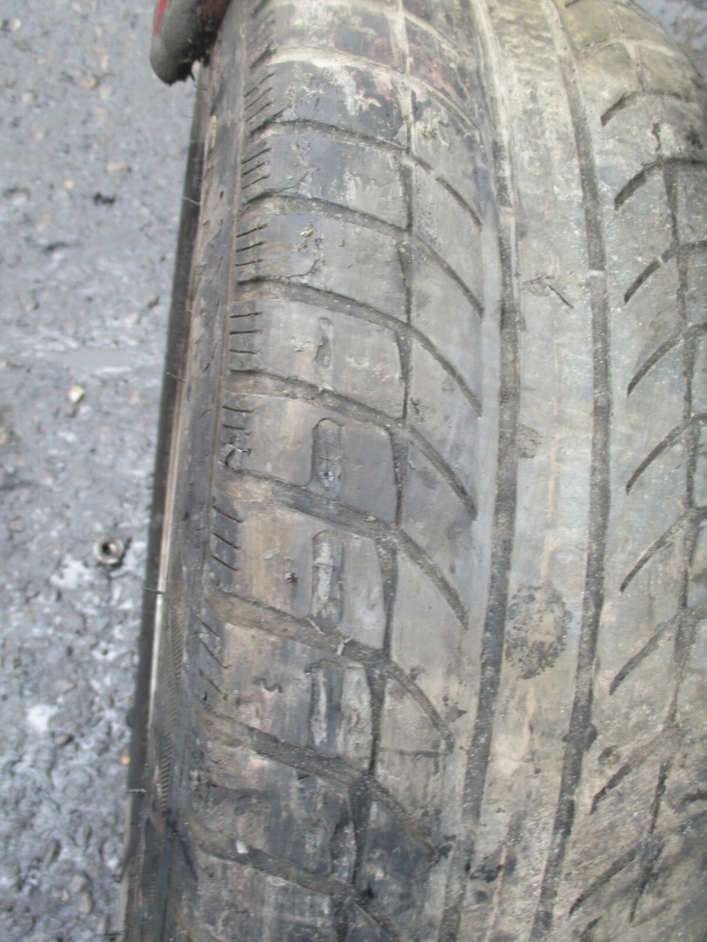 2015 NISSAN NOTE E12 ALLOY WHEEL WITH TYRE 185/65R15 REF 4