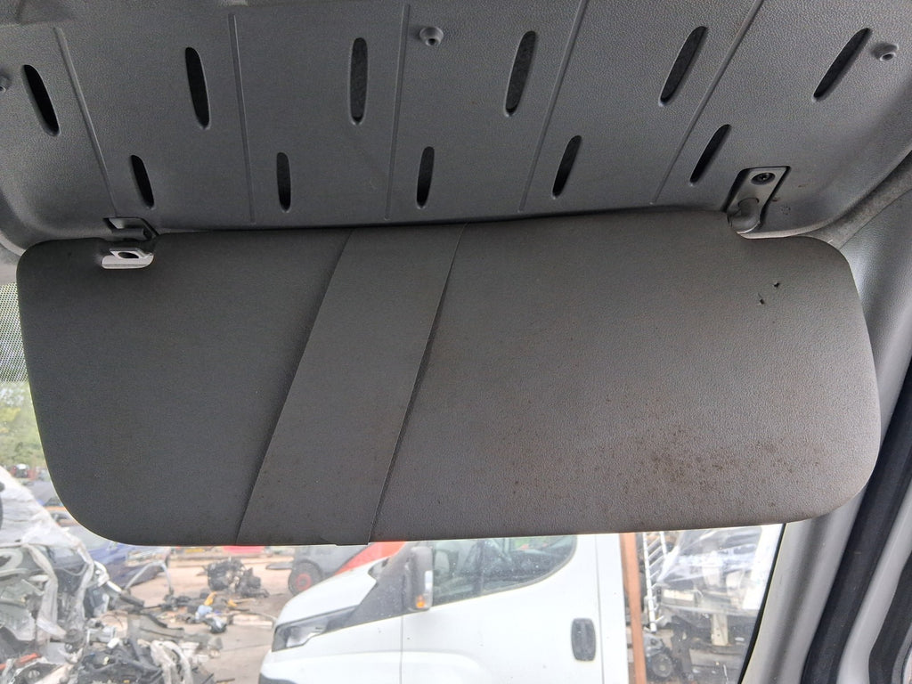 2016 MERCEDES SPRINTER MK2 W906 OSF DRIVER SIDE FRONT RIGHT SUN VISOR SHADE