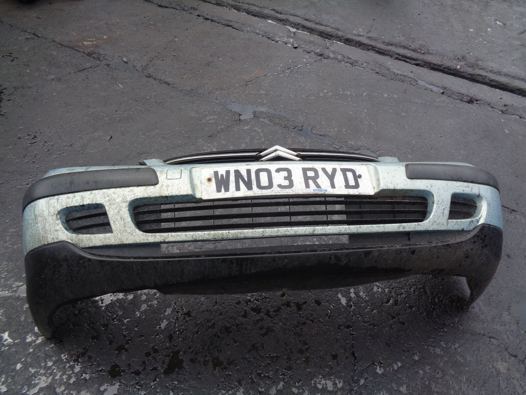 CITROEN C5 2003 ESTATE FRONT COMPLETE BUMPER + GRILL GREEN