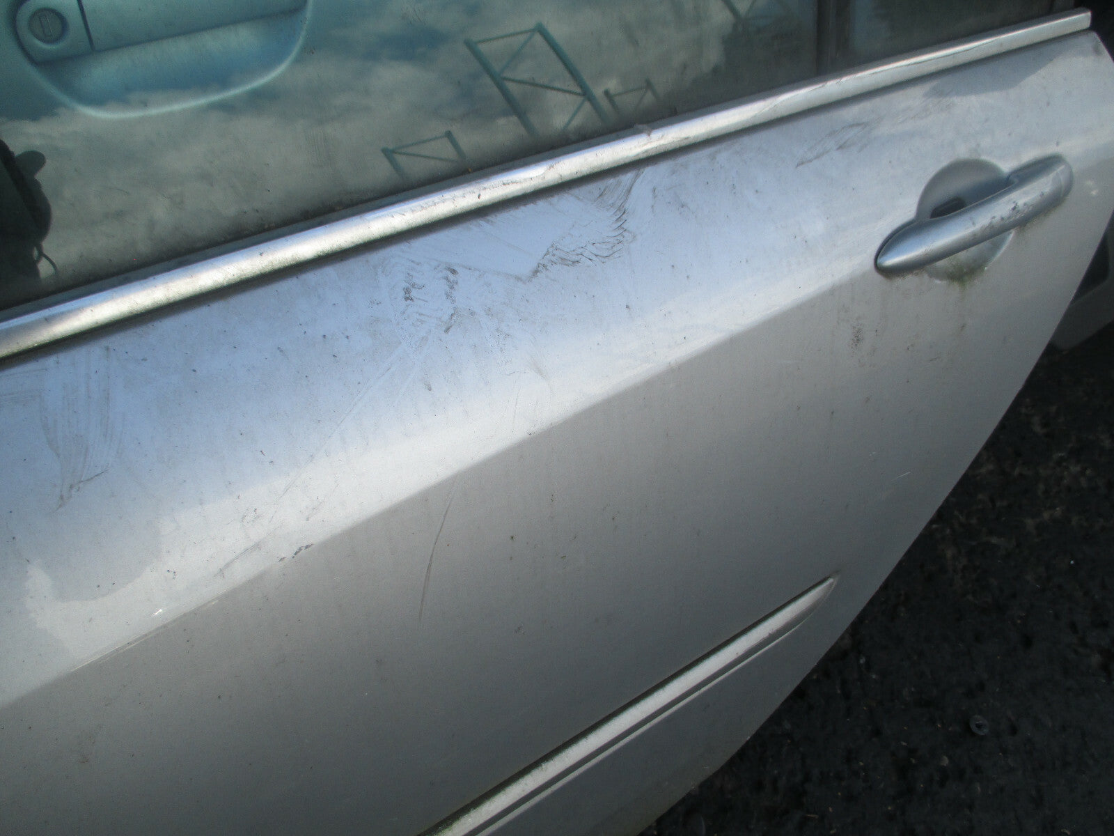 RENAULT LAGUNA MK3 2008 NSR PASSENGER SIDE REAR COMPLETE DOOR SILVER