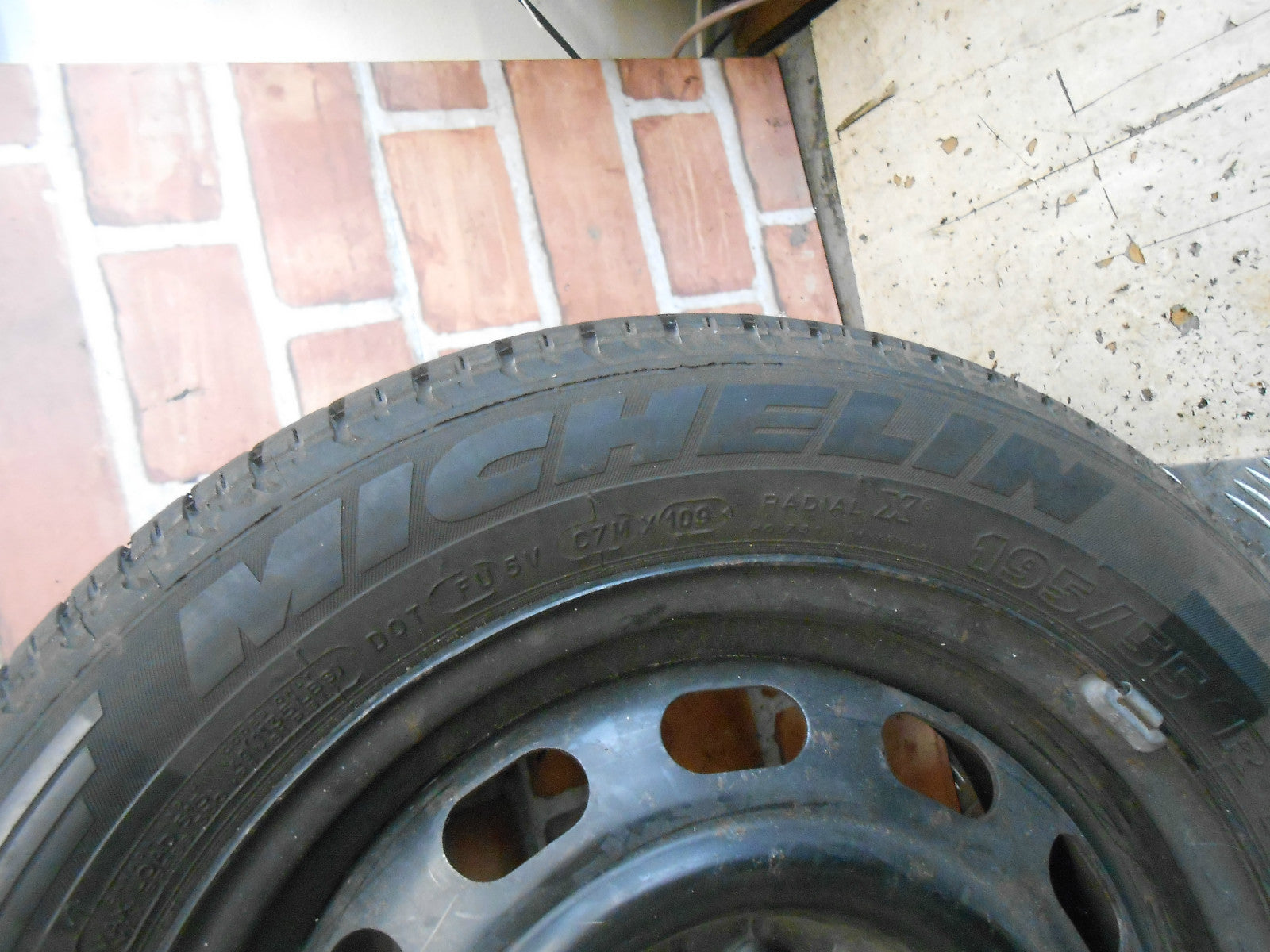 MAZDA PREMACY 1999 FULL SIZE SPARE STEEL WHEEL TYRE MICHELIN 195 55 15 5 STUD