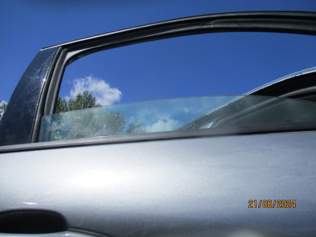 VAUXHALL MOKKA B MK2 2022 OSF DRIVER SIDE FRONT WINDOW GLASS