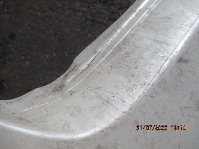 FIAT 500 2012 REAR BUMPER WHITE CREAM DAMAGED