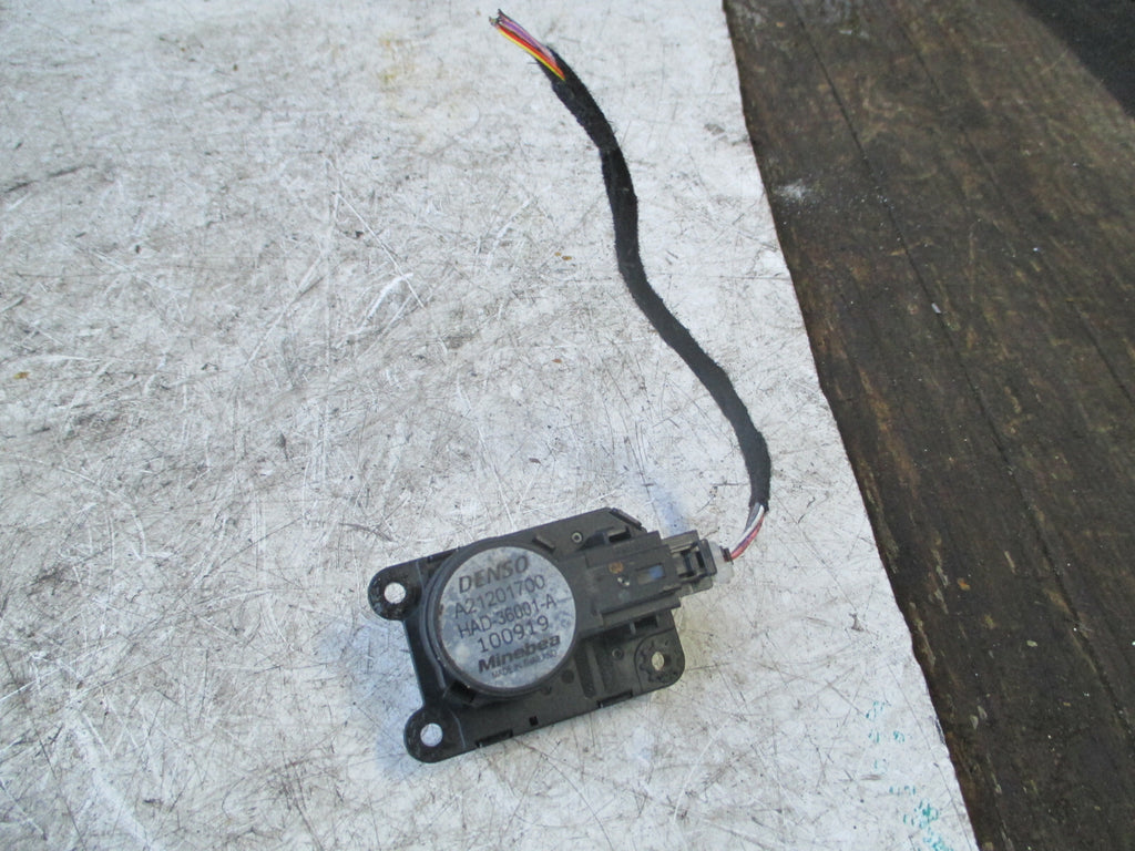 CITROEN C5 AIRCROSS 2019 HEATER FLAP CONTROL MOTOR REGULATOR A21201700 REF 2