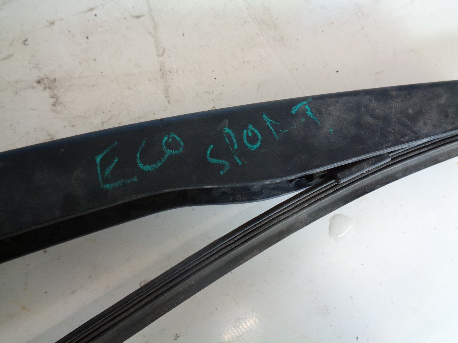FORD ECOSPORT ST 2019 REAR SCREEN WIPER ARM