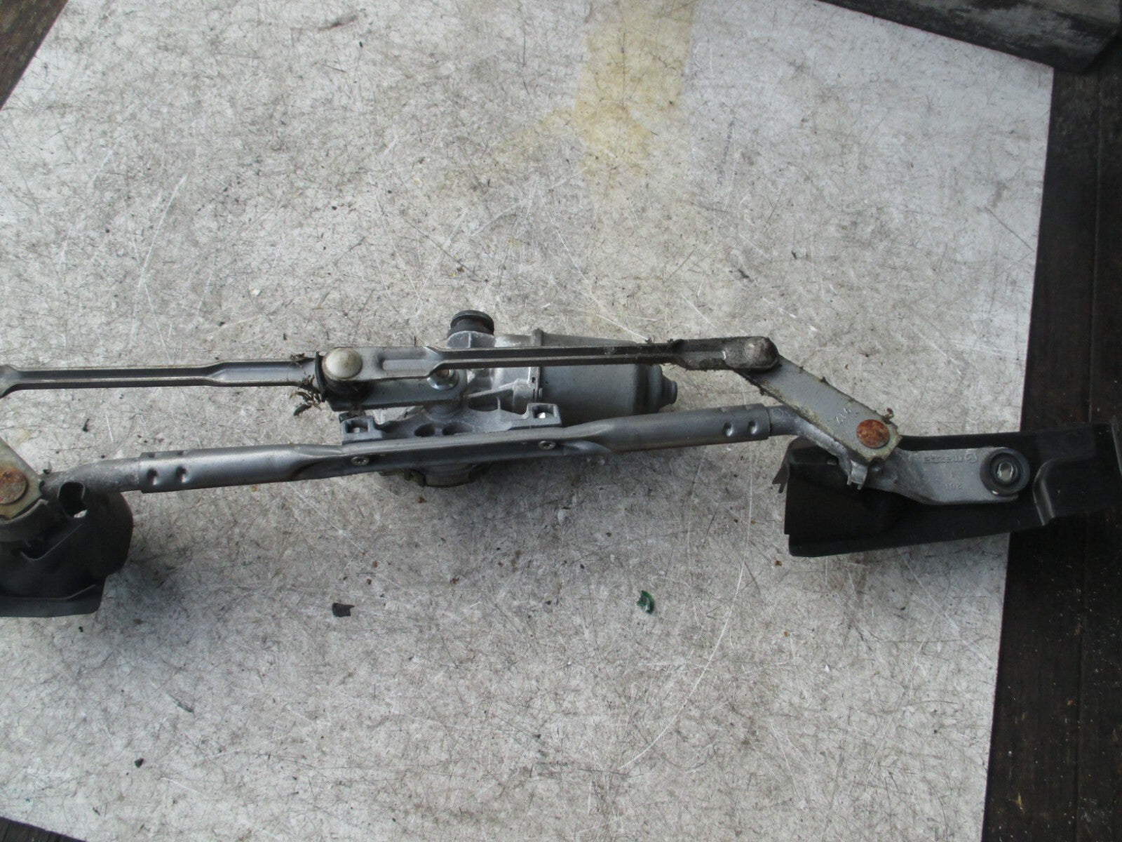MAZDA 6 2009 MK2 FRONT WIPER MOTOR WITH LINKAGE 1593001441