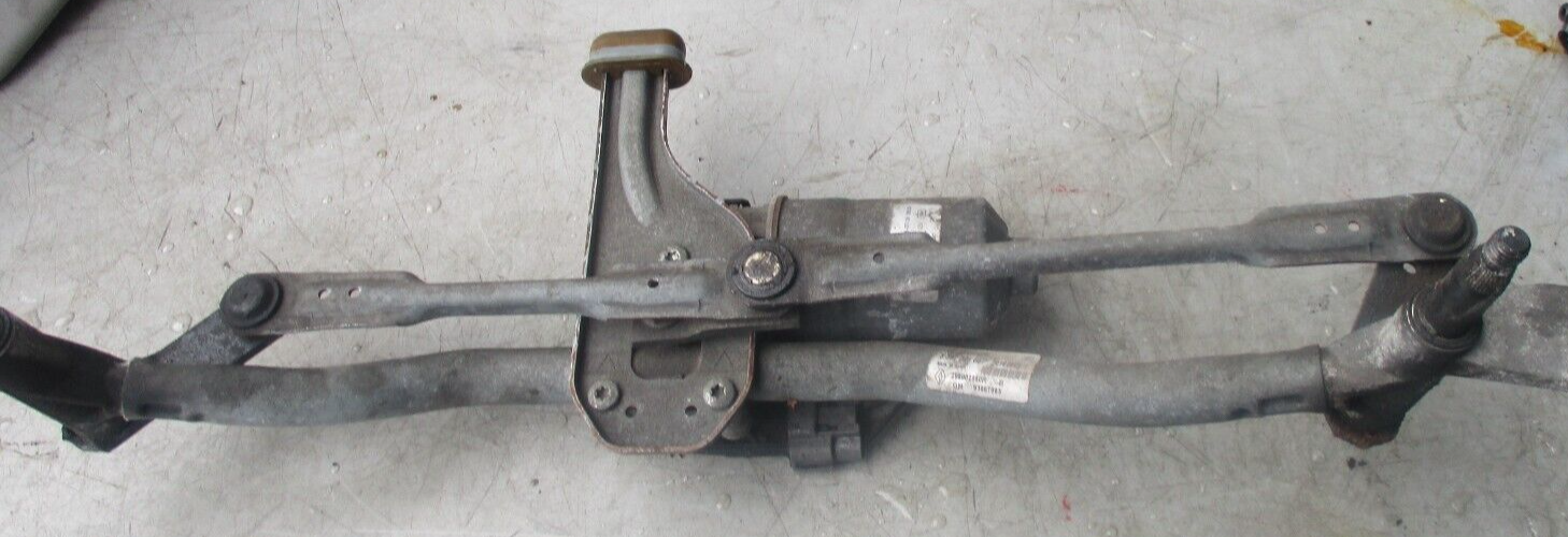 2017 VAUXHALL VIVARO FRONT WIPER  MOTOR AND LINKAGE 0390243508