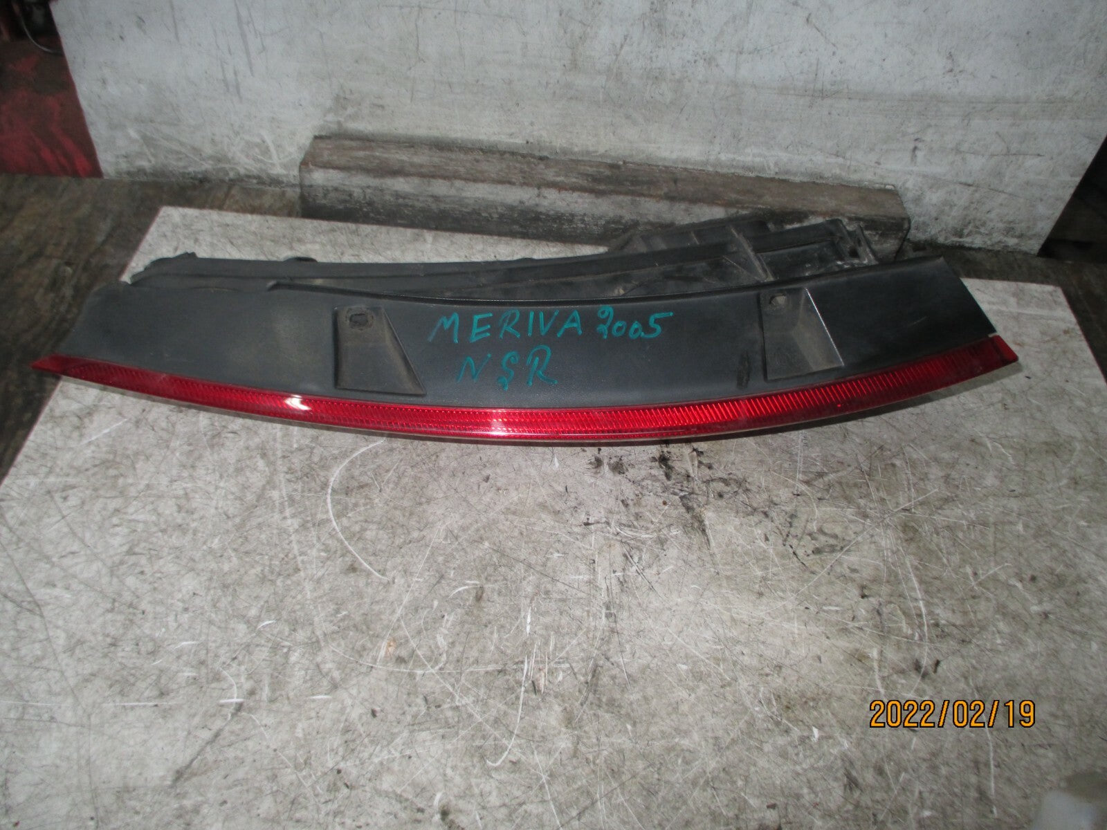VAUXHALL MERIVA 2005 NSR PASSENGER SIDE REAR TAIL LIGHT
