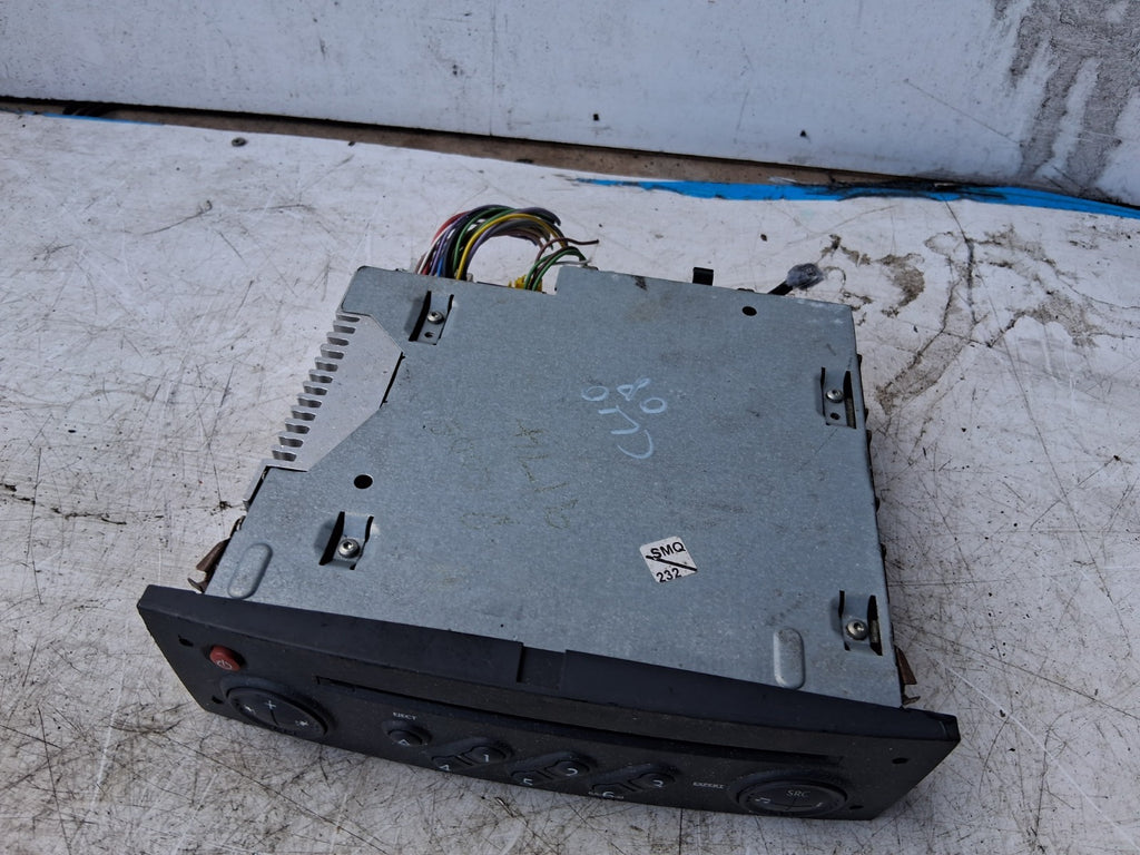 2008 RENAULT CLIO MK3 RADIO CD PLAYER STEREO HEAD UNIT 8200607915