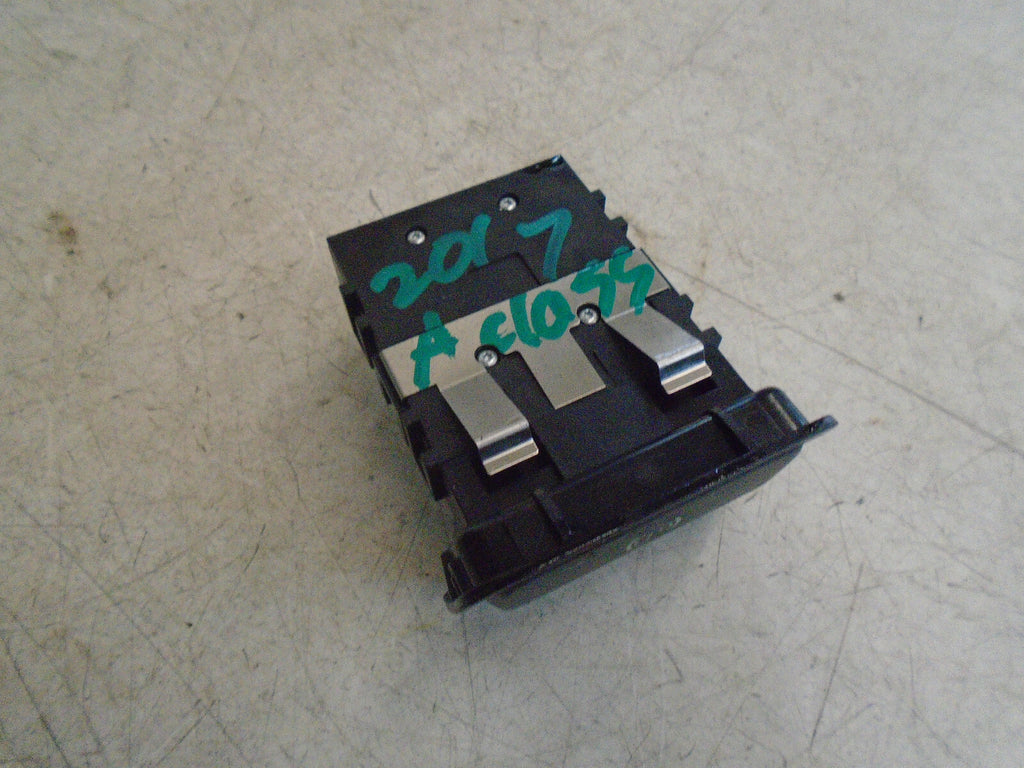 MERCEDES BENZ A CLASS W176 2017 ELECTRONIC HANDBRAKE RELEASE SWITCH A2469050451