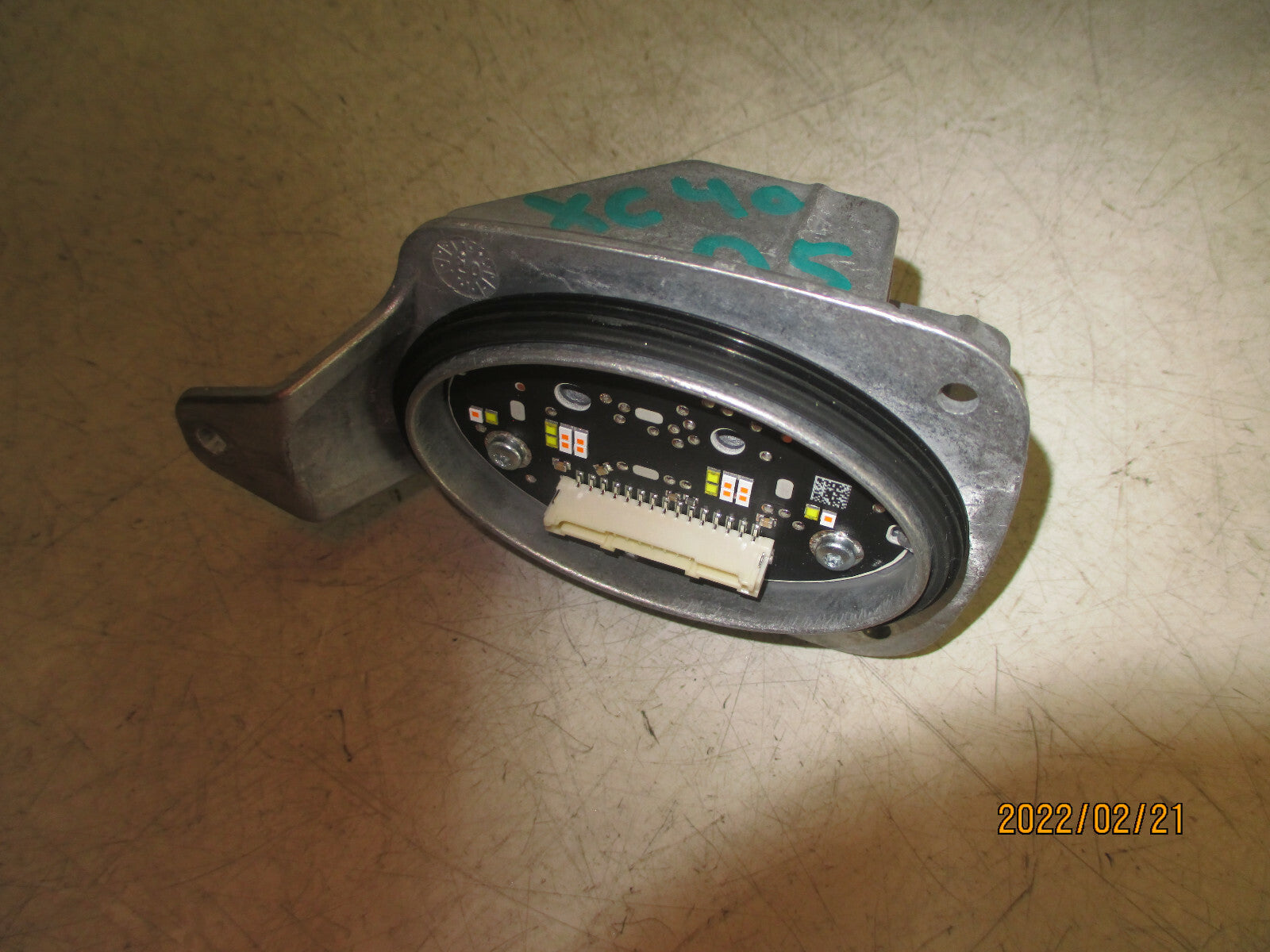VOLVO XC40 2021 OSF DRIVER SIDE FRONT LED HEADLIGHT BALLAST 90122311