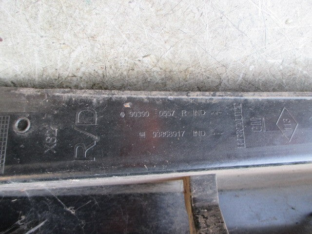 RENAULT TRAFIC REAR UPPER CORNER TRIM 903900557