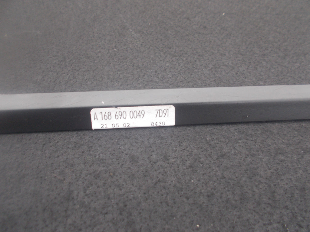 MERCEDES A CLASS W168 2003 PARCEL SHELF BOOT LOAD COVER A1686900049