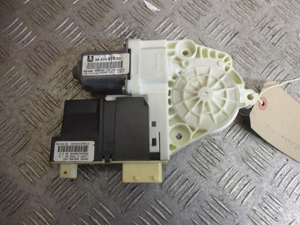 CITROEN C4 2006 5 DOOR HATCHBACK NSF PASSENGER FRONT WINDOW MOTOR 9647441680